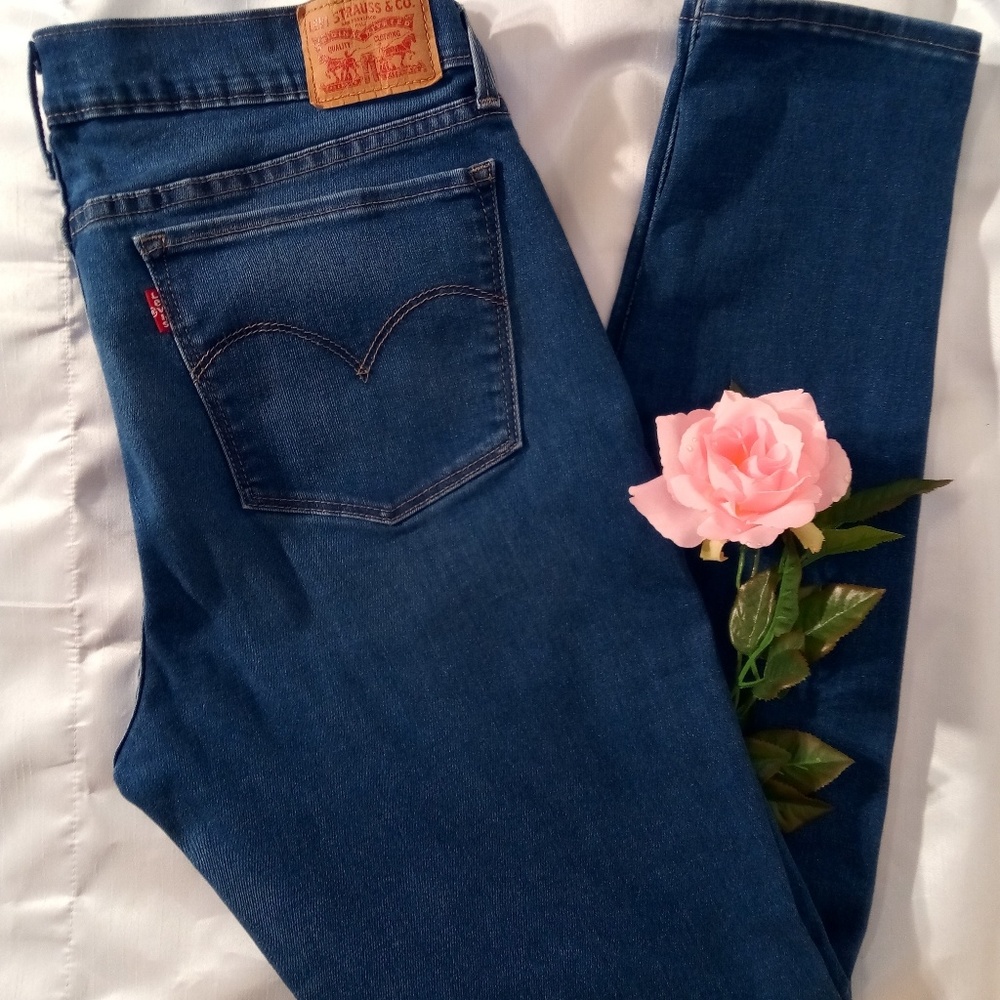 Levi's 710 Super Skinny Jeans 32
